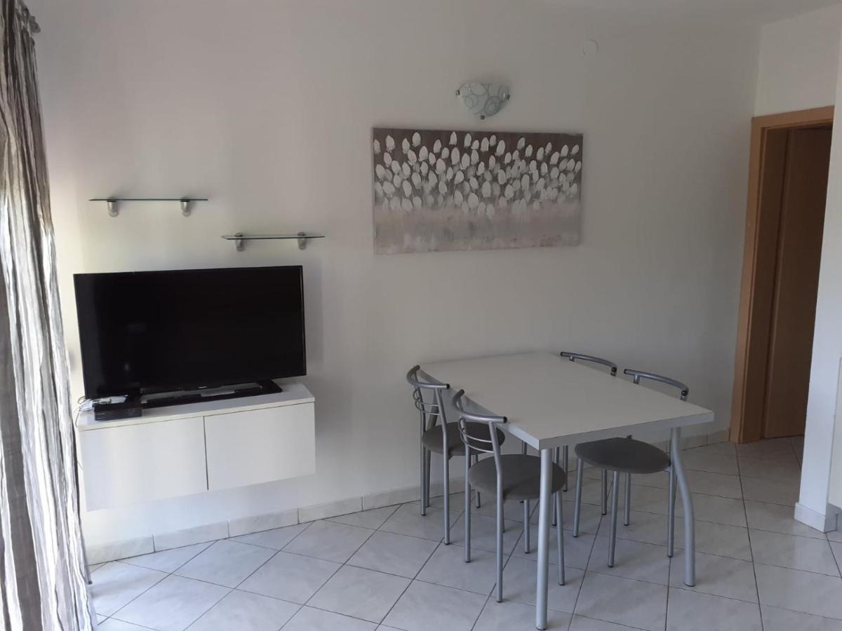 Apartment Melani พูลา ภายนอก รูปภาพ