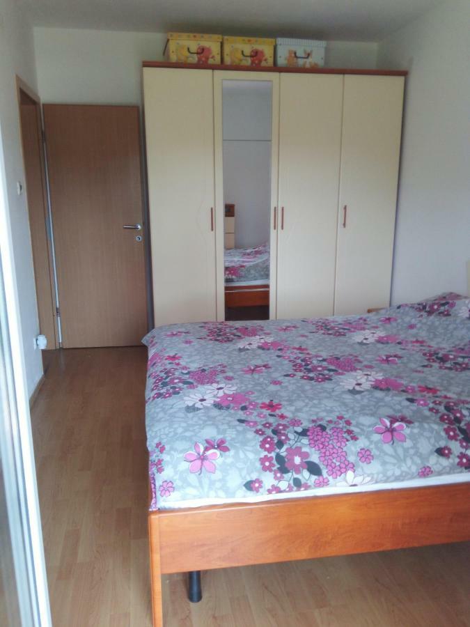 Apartment Melani พูลา ภายนอก รูปภาพ